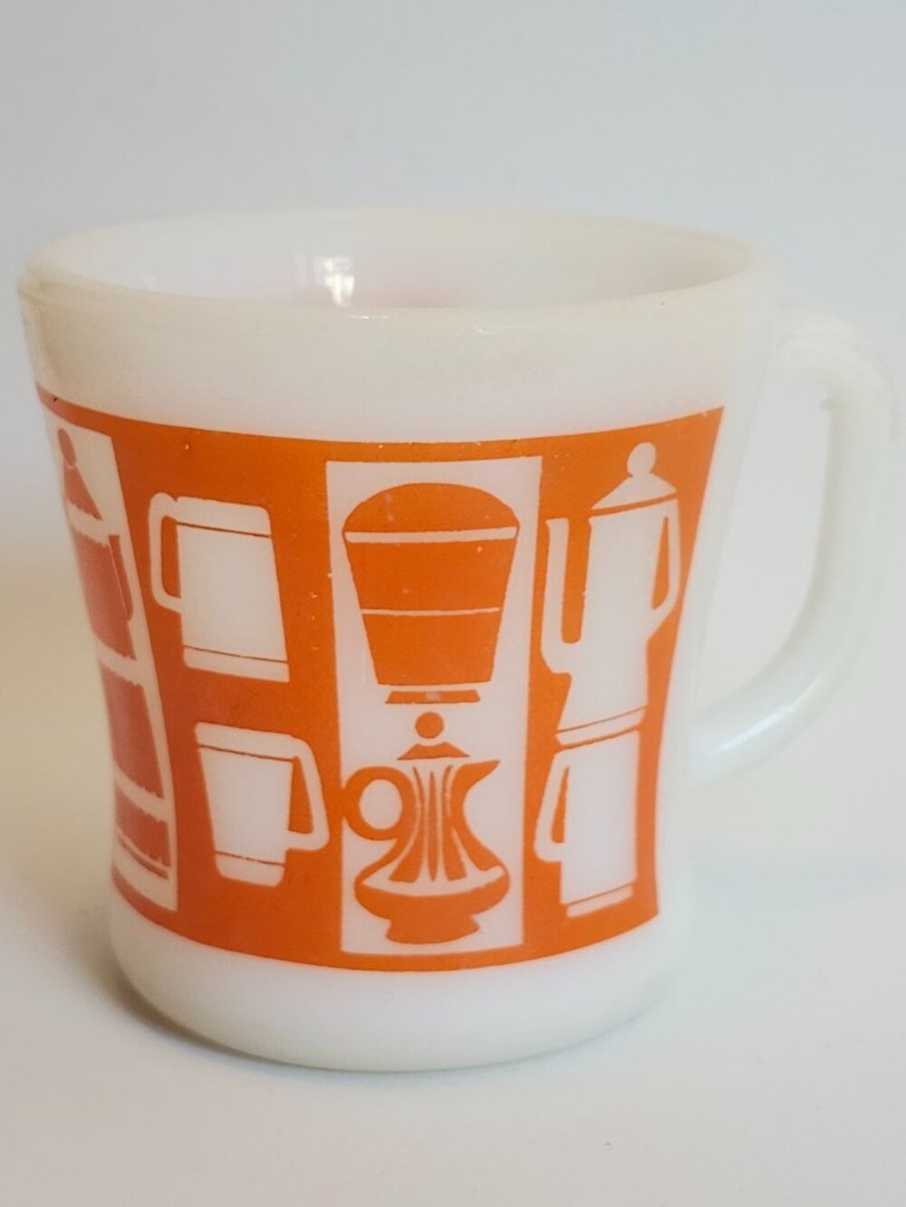 Federal MUG ORANGE KITCHEN AIDS / UTENSILS 1960’S Milk Glass
